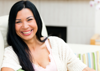 9 distinctive habits of people that look youthful than they really are, in accordance with psychology