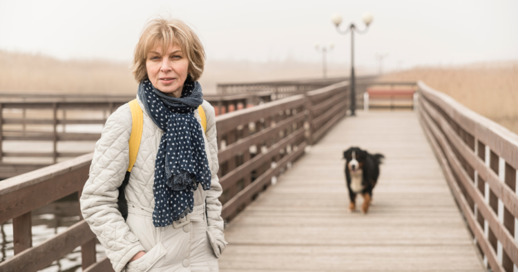If you wish to really feel assured and engaging as you age, say goodbye to those 8 unhealthy habits