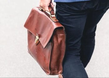 A Multitasking App That Builds Your Web sites and Runs Your Enterprise for Much less Than $400
