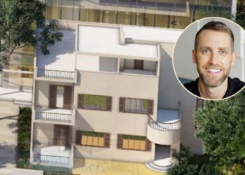 Wiz leases 5 flooring in renovated Sarona constructing