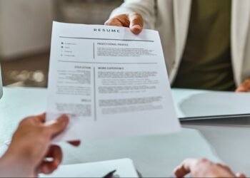 Your Job Search Would not Should Be a Full-Time Job