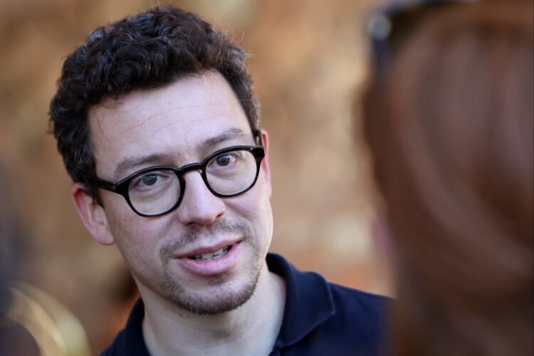 Duolingo Will Exchange Contract Employees With AI, CEO Says