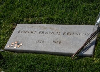 Donald Trump Simply Unveiled 10,000 Pages on RFK Assassination — This is What They Present Donald Trump Simply Unveiled 10,000 Pages on RFK Assassination — This is What They Present