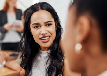 If a lady shows these 7 behaviors, she could be very troublesome to be round