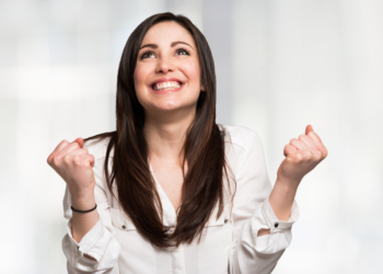 Individuals who at all times appear to win at life typically show these 7 distinctive day by day habits, in line with psychology