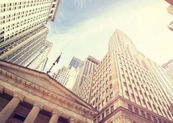 Nasdaq Down Over 2%; Abbott Laboratories Posts Upbeat Earnings – Abbott Laboratories (NYSE:ABT), Biomerica (NASDAQ:BMRA)