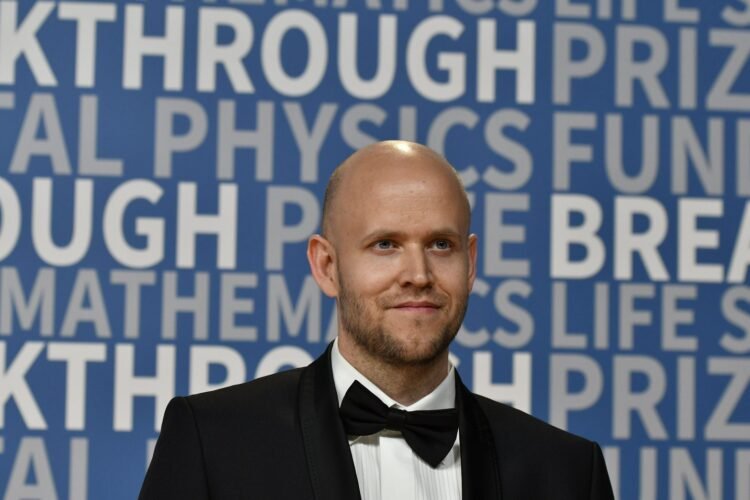 Daniel Ek has now cashed out $800m+ in Spotify inventory, along with his newest transaction banking $28.8m