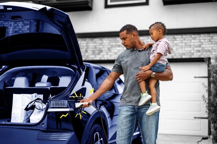 Electrical vs. Fuel: 5 Variations EV Consumers Ought to Know