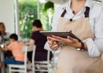 Distinctive Examples of Good Buyer Service in Retail That Construct Loyalty