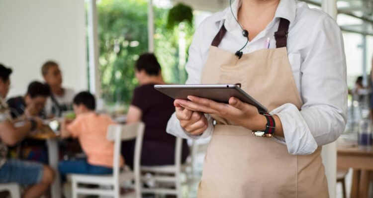 Distinctive Examples of Good Buyer Service in Retail That Construct Loyalty