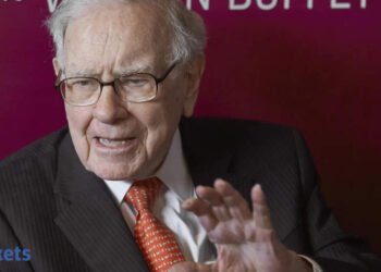 Warren Buffett’s AI legacy: Apple and Amazon now make up a fifth of Berkshire’s $282 billion portfolio