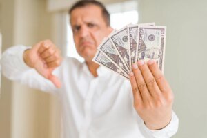 BTX: Structural Flaws Cause Underperformance Against Peers (Rating Downgrade)