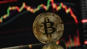 Bitcoin briefly breaks below $73,000 to lowest since November 2024 as heavy selling resumes