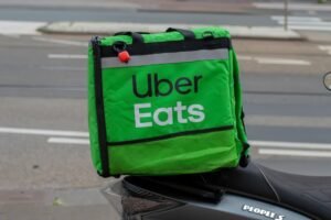 Uber Targets $1 Billion In New Gross Bookings With Expansion Into 7 European Delivery Markets: Report – Uber Technologies (NYSE:UBER)