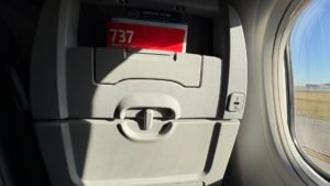 American Airlines is considering bringing back seat-back screens