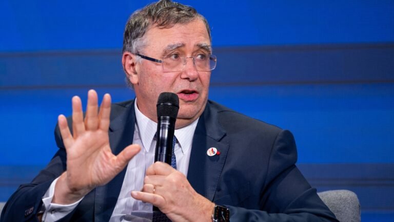 World has ‘never experienced’ refining margins like this