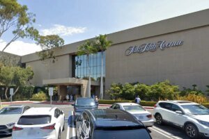 Saks Fifth Avenue and Neiman Marcus closing several stores across Southern California