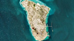 Trump calls on China, UK and Japan to send warships to force open Strait of Hormuz