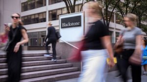 Flagship Blackstone credit fund posts first monthly loss since 2022