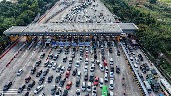 Indonesia faces fuel fears as half its population travels for Eid