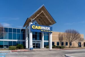CarMax Q4 Preview: Activist Heat, Leadership Shift Frame Results – CarMax (NYSE:KMX)