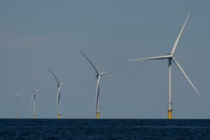 Developer of Massachusetts offshore wind farm sues to stop turbine manufacturer from walking away