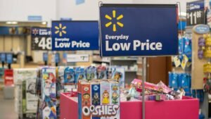 Walmart closes stores in key growing market, customers concerned