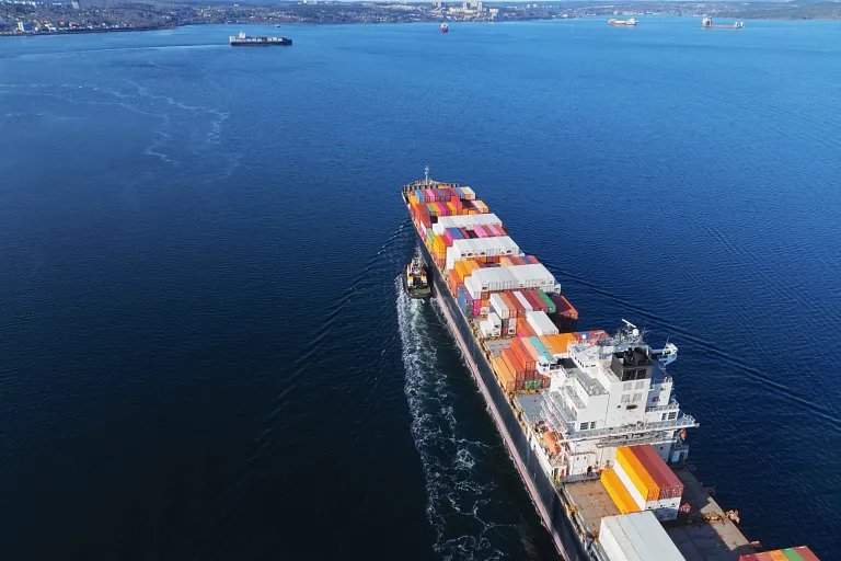 Big Data Meets the Turbulent Oil Market