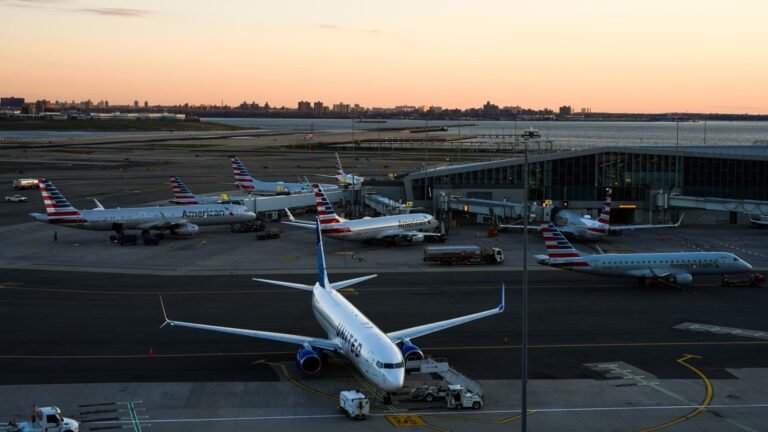 Sinkhole shuts runway at LaGuardia Airport, delaying flights