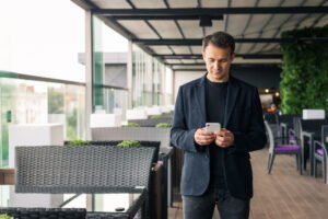 How to get a business landline number for your mobile