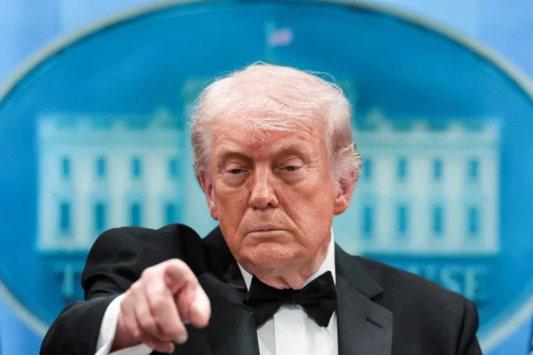 1 in 4 Americans think White House correspondents’ dinner shooting was staged