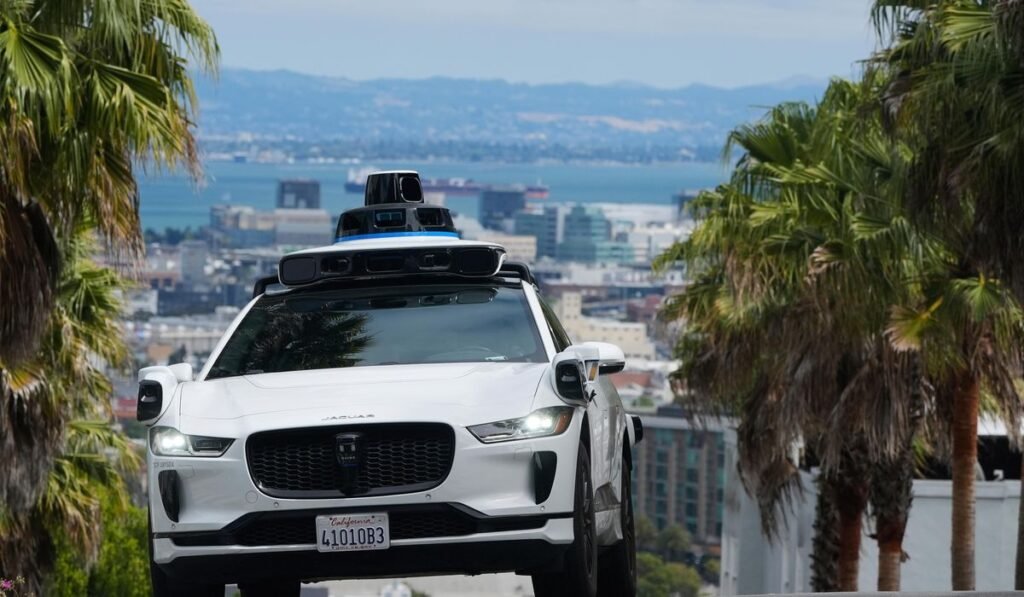 Waymo robotaxis with no passengers circle Atlanta cul-de-sacs for hours
