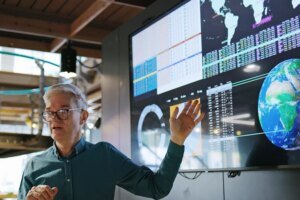 Global Compliance Carbon Markets: Auction Mechanisms