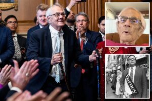Dying ex-Rep. Barney Frank delivers stark warning from hospice about Dems swinging too far left