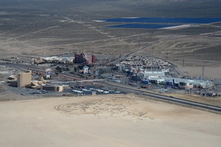 Truck stop empire to save mega-casino complex on California border