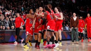 Walmart heir Lukas Walton buys minority stake in Chicago Bulls