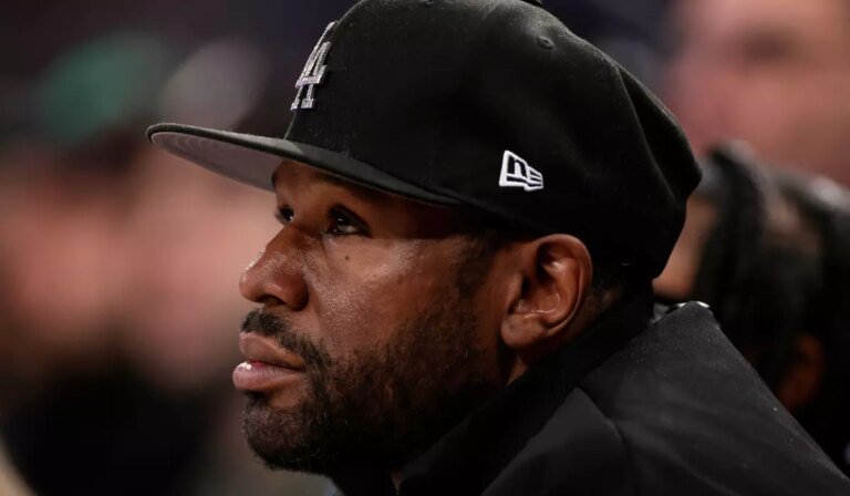 Floyd Mayweather faces felony charges in Las Vegas
