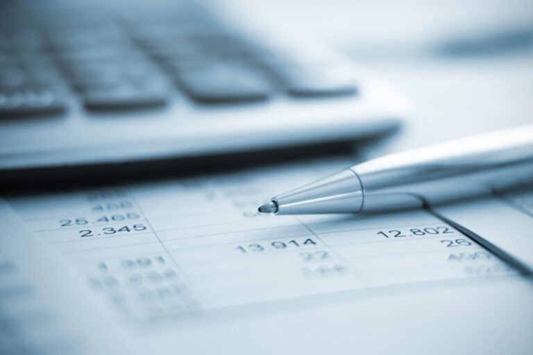 How to spend less time on accounting and payroll