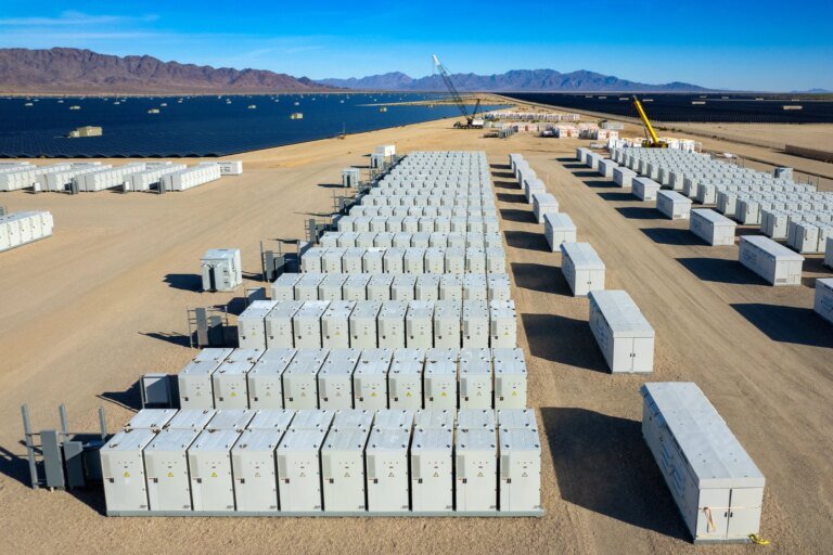 Fluence Could Be The Grid Bottleneck Winner Investors Are Missing (NASDAQ:FLNC)
