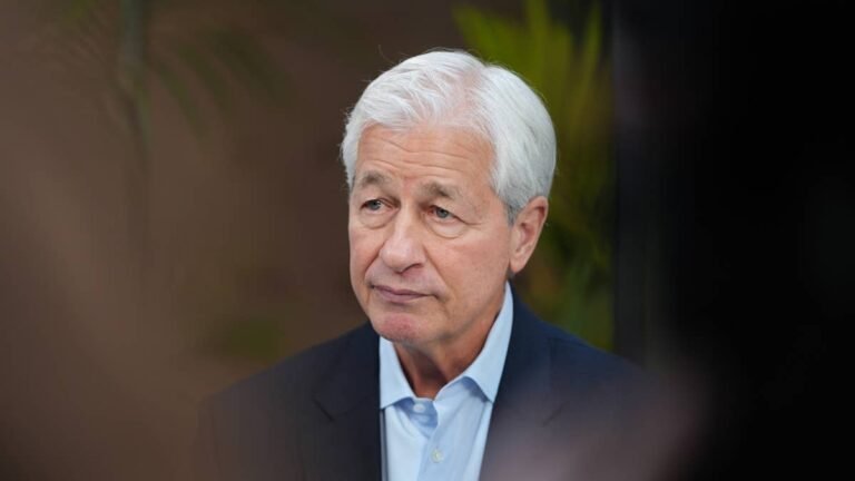 JPMorgan Chase pushes fraud division layoffs, despite rising revenues