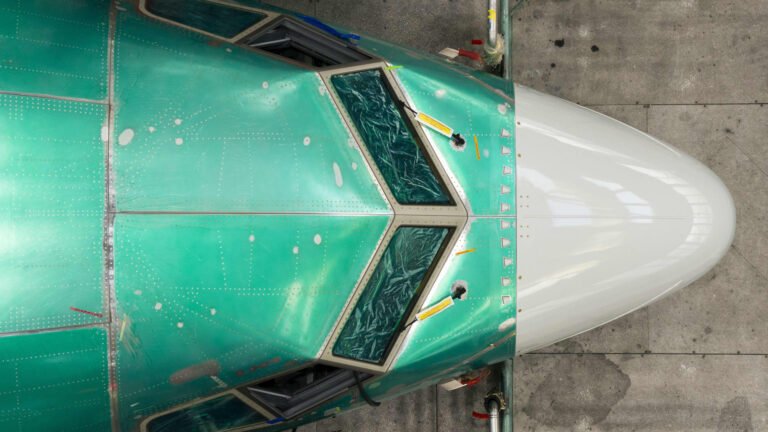 FAA lets Boeing issue 737 Max, 787 airworthiness certificates again