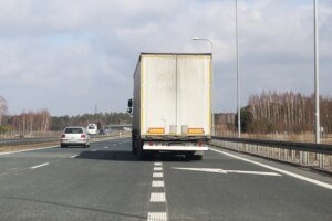 J.B. Hunt Transport Stock: The Recovery Is Real, But Valuation Has Caught Up (NASDAQ:JBHT)