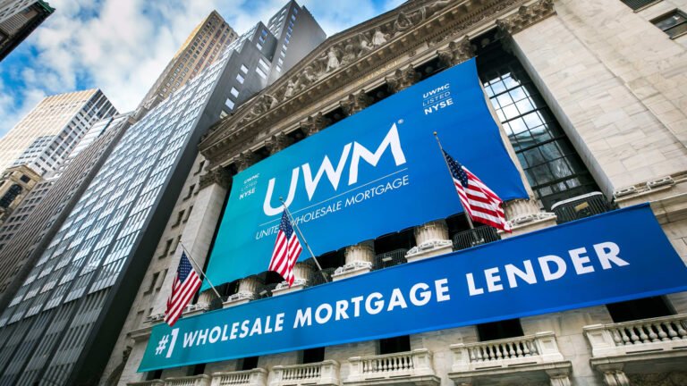 United Wholesale Mortgage plunges 35%; suspends dividend, raises capital