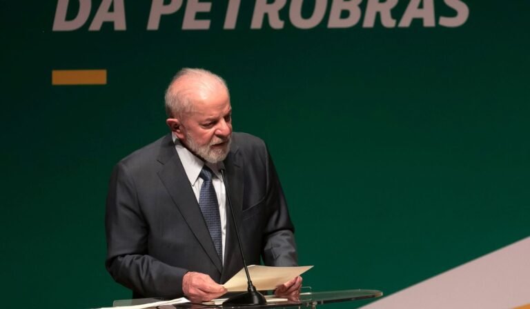Lula calls oil near the Amazon River a passport to Brazil’s future after Petrobras strikes new find