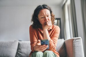 That Text About Unpaid Tolls Is Probably a Phishing Scam