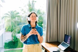 Top Earners Make Over $20,000 With a Creative Business Idea