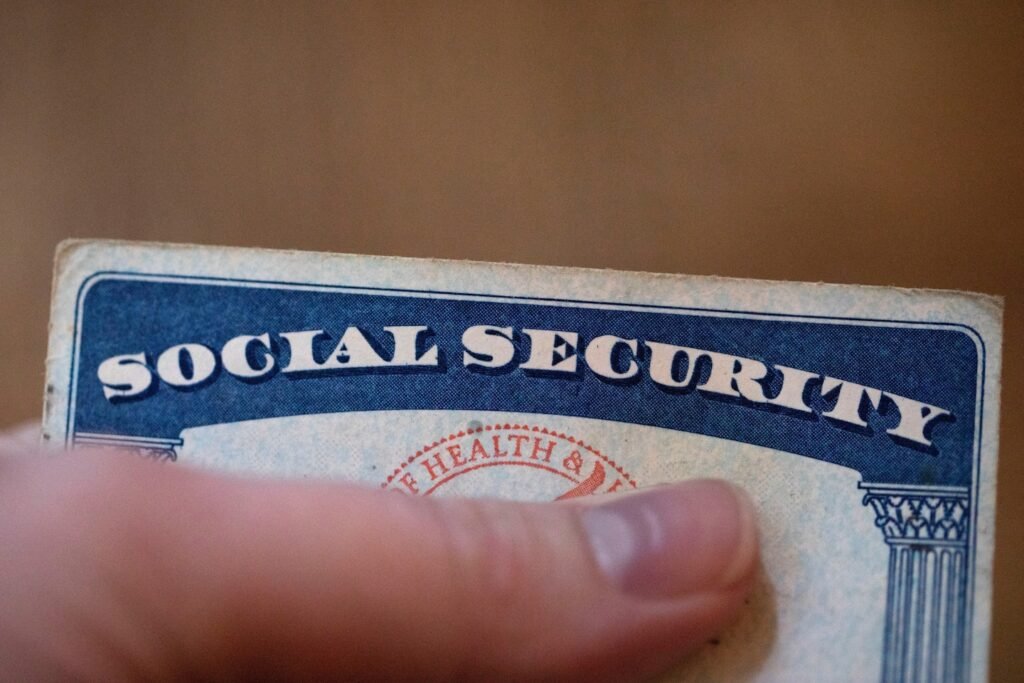 As Social Security benefit cuts loom, Congress wades into the crisis