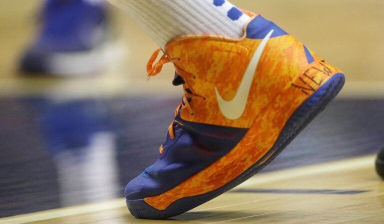 Civil rights agency moves to drop subpoena action against Nike in DEI-related investigation