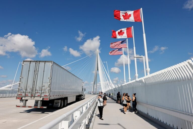 U.S. announces a ban on certain Canadian imports of dairy, alcohol and other products