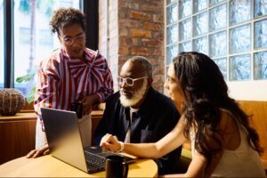 I’ve Mentored People for 20 Years. I Use These 4 Steps to Help Them Advance